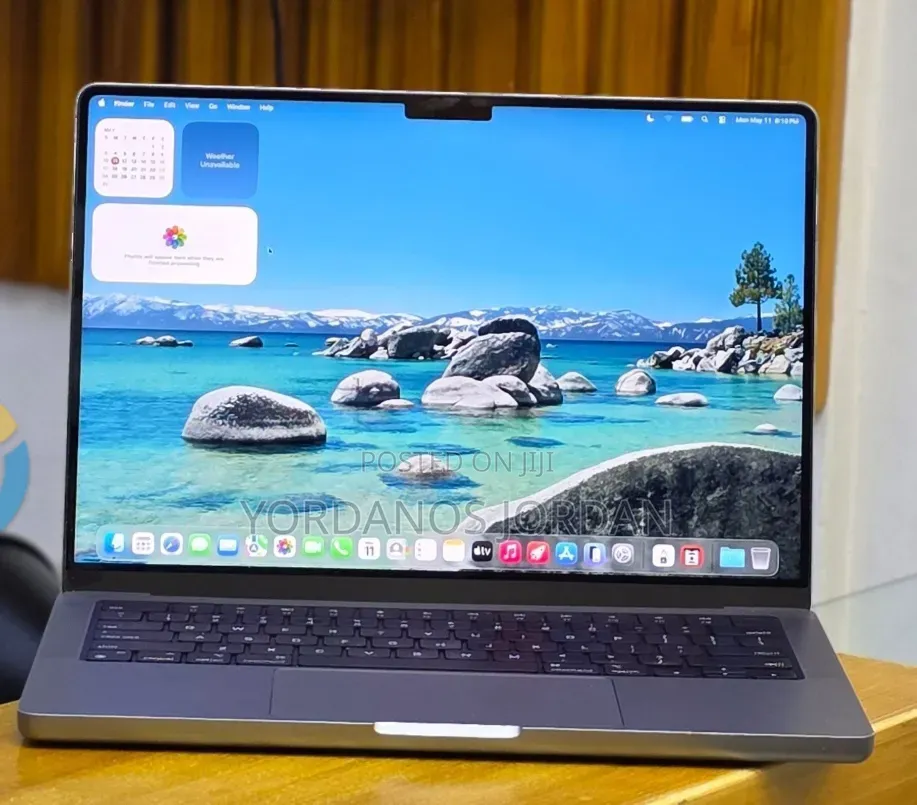 New Laptop Apple MacBook Pro 2021 M1 32GB Apple M1 Pro SSD 512GB