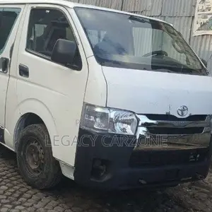 Toyota HiAce 2011 White