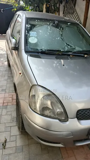 Toyota Vitz 1.0 FWD 5dr 2003 Silver