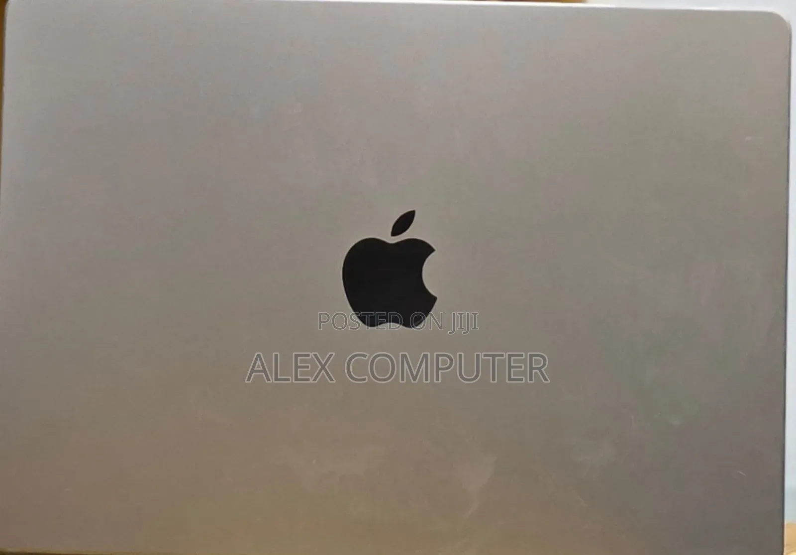 New Laptop Apple MacBook Pro 2021 M1 32GB Apple M1 Pro SSD 512GB