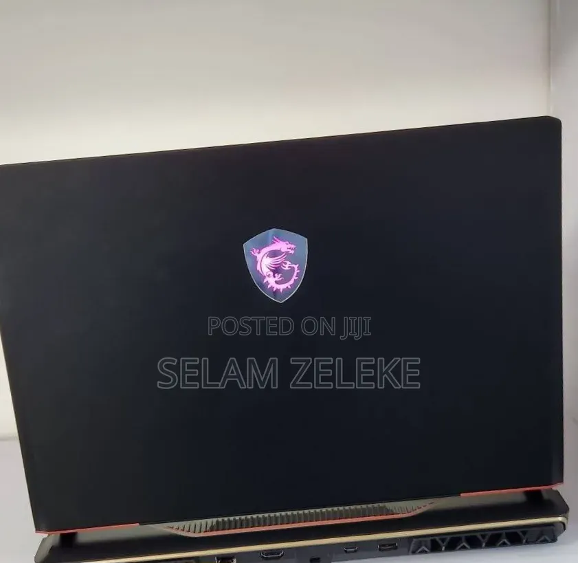 New Laptop MSI Raider GE68HX 13VI-202US 32GB Intel Core i9 SSD 1T