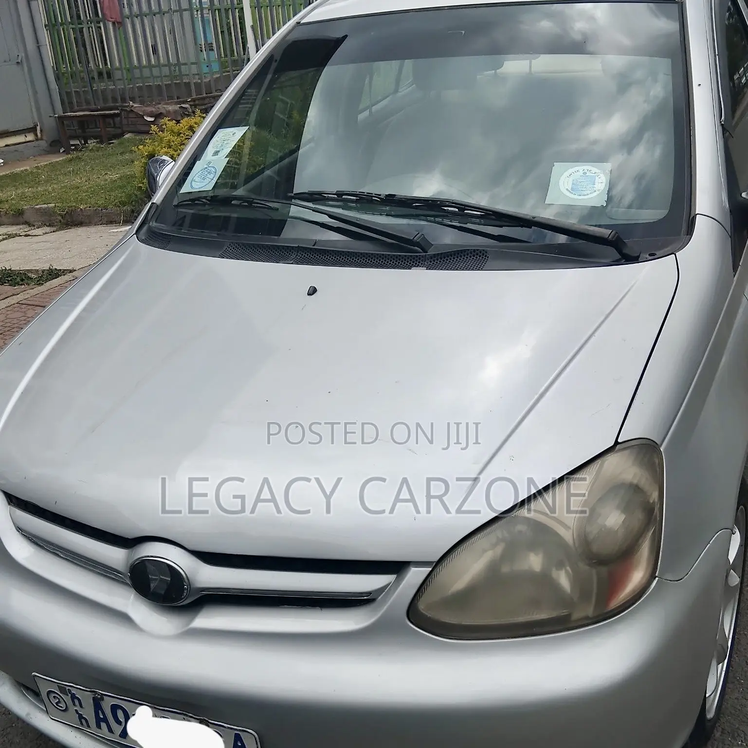 Toyota Platz 2005 Silver