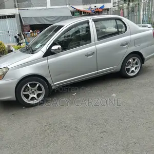 Toyota Platz 2005 Silver