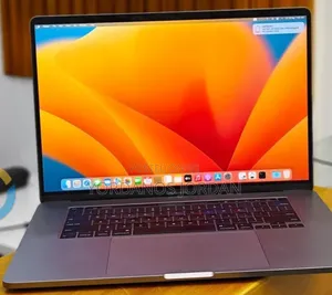 New Laptop Apple MacBook Pro 2019 16GB Intel Core i7 SSD 512GB