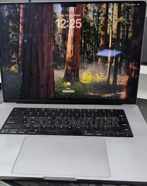 New Laptop Apple MacBook Pro 32GB Apple M1 Max SSD 1T