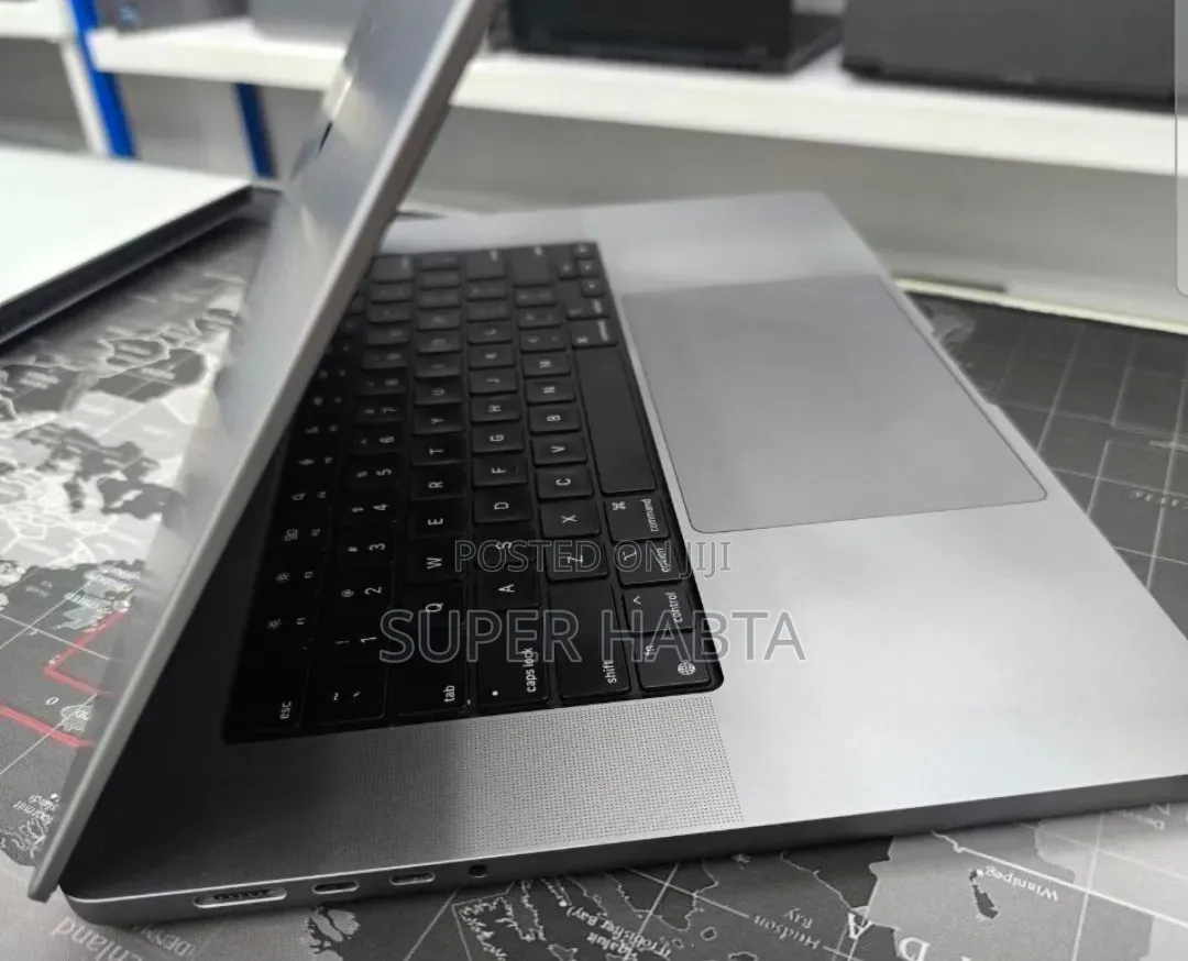 New Laptop Apple MacBook Pro 2021 M1 Max 32GB Apple M1 Max SSD 1T