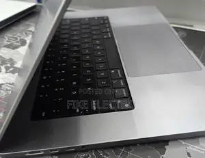 New Laptop Apple MacBook Pro 32GB Apple M1 Max SSD 1T
