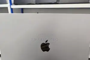 New Laptop Apple MacBook Pro 32GB Apple M1 Max SSD 1T