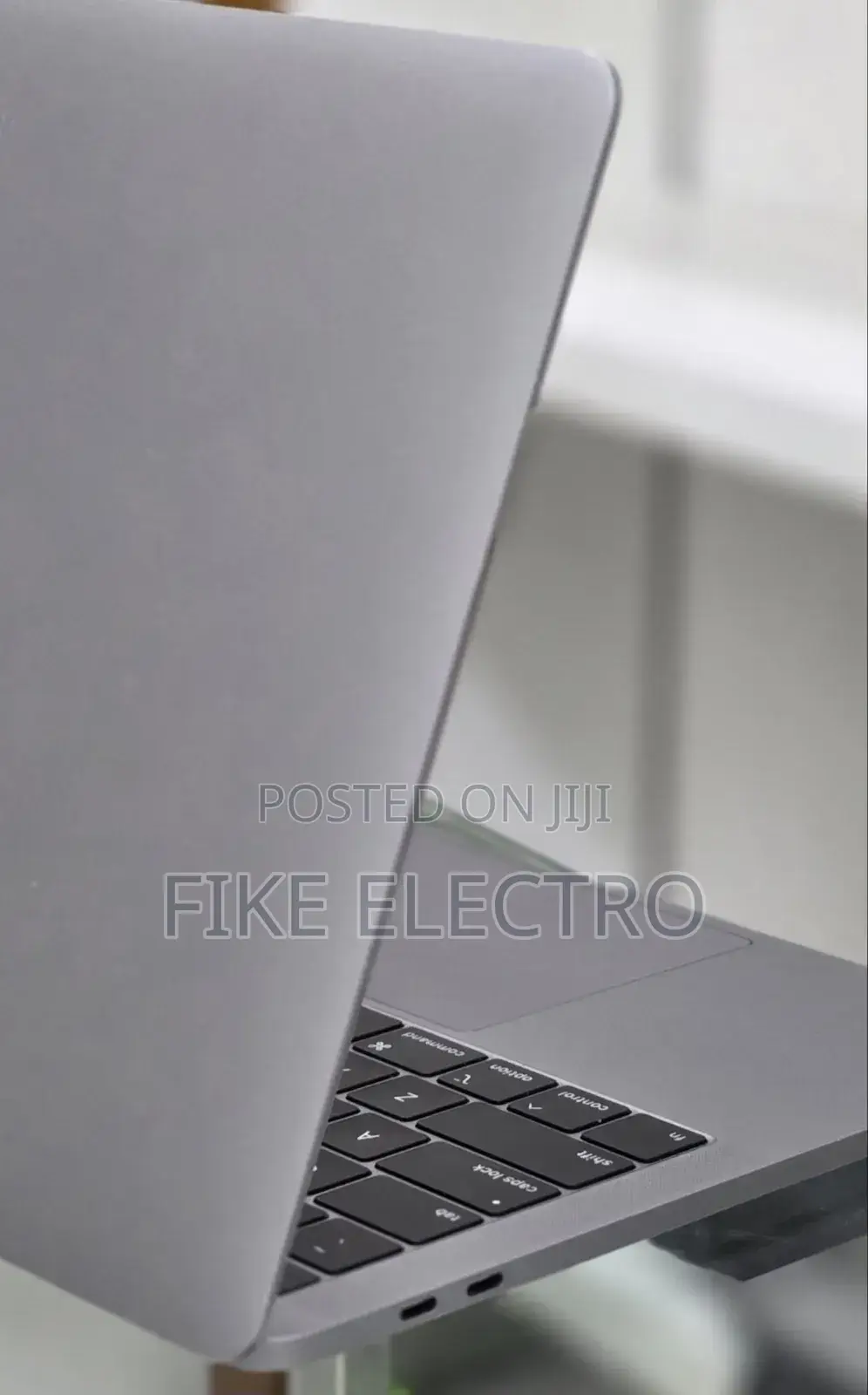 New Laptop Apple MacBook Pro 16GB SSD 256GB
