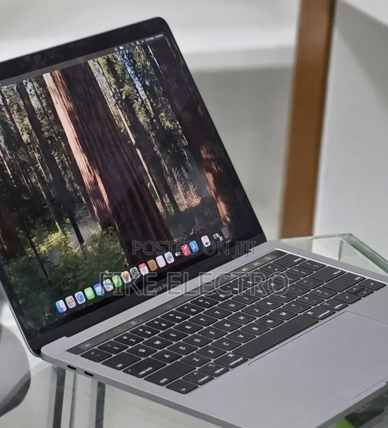 New Laptop Apple MacBook Pro 16GB SSD 256GB