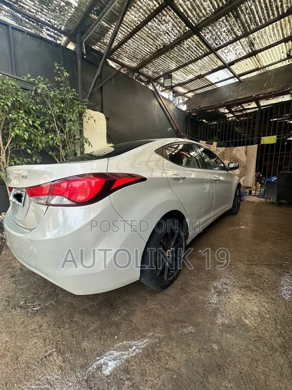 Hyundai Elantra 2013 Silver