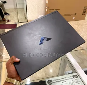 New Laptop HP Victus 16 16GB AMD Ryzen 7 SSD 1T