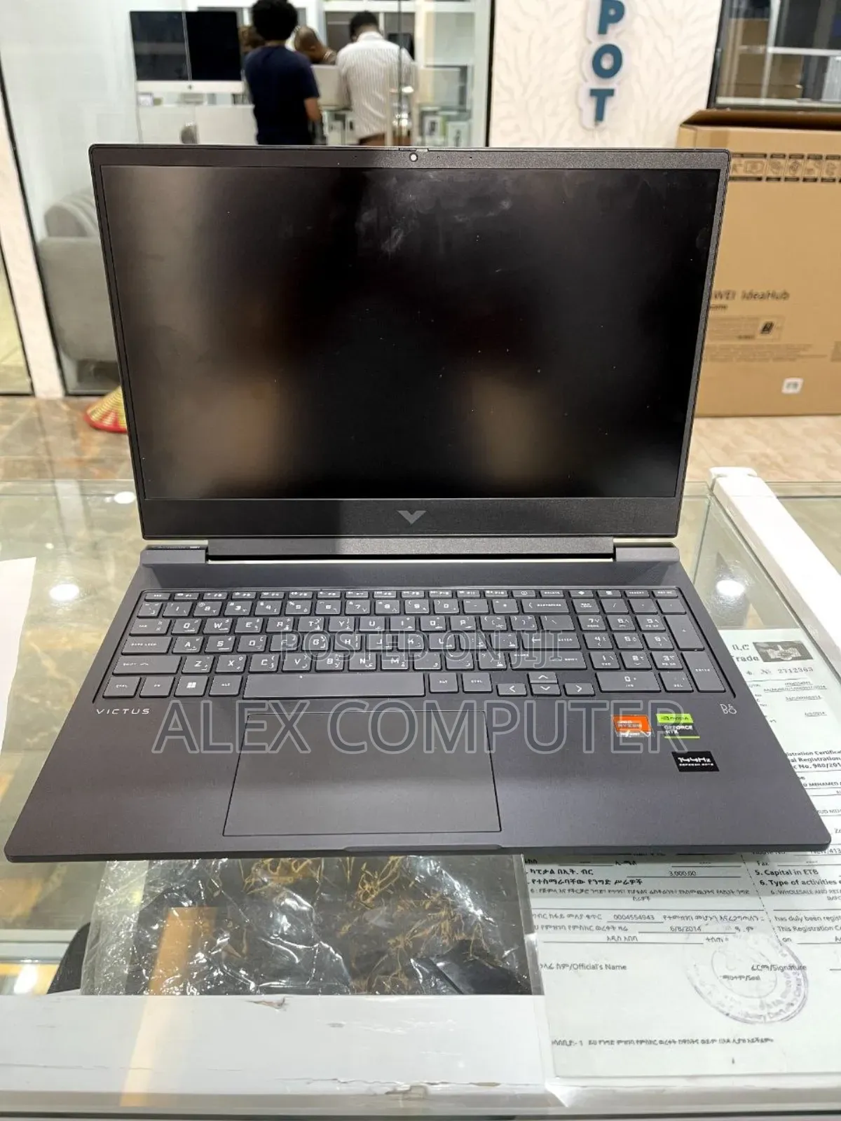 New Laptop HP Victus 16 16GB AMD Ryzen 7 SSD 1T