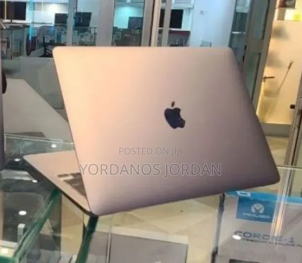 New Laptop Apple MacBook Air 2020 M1 8GB Apple M1 SSD 256GB