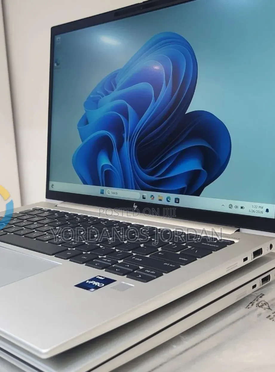 New Laptop HP EliteBook 840 G9 16GB Intel Core i5 SSD 512GB