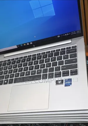 New Laptop HP EliteBook 840 G9 16GB Intel Core i7 SSD 1T