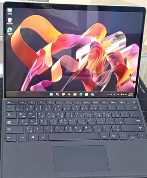 New Laptop Microsoft Surface Pro 9 16GB Intel Core i7 SSD 512GB