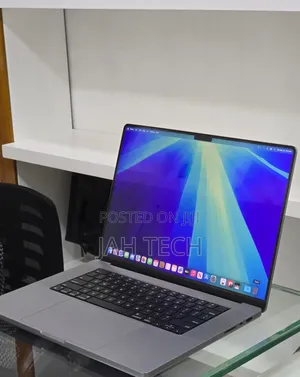 New Laptop Apple MacBook Pro 2021 M1 Max 32GB Apple M1 Max SSD 512GB
