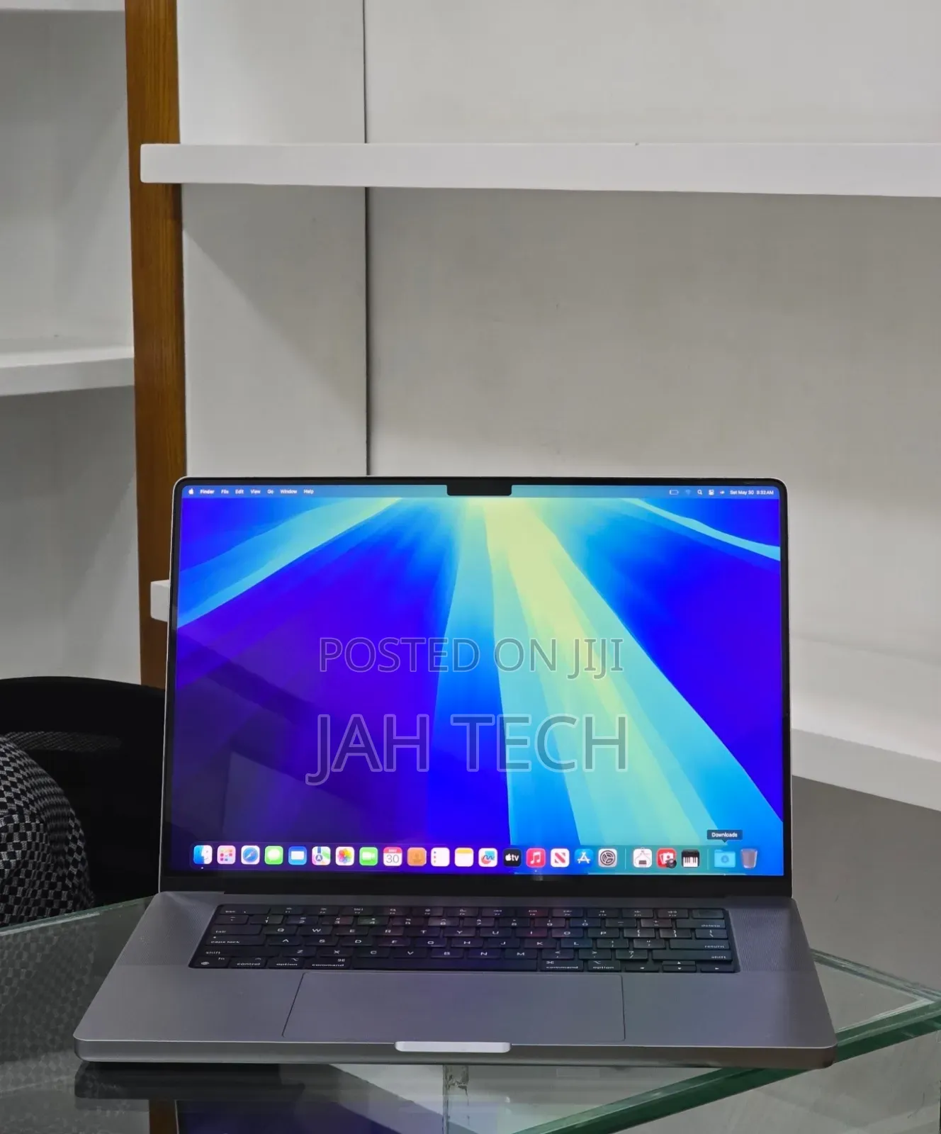 New Laptop Apple MacBook Pro 2021 M1 Max 32GB Apple M1 Max SSD 512GB