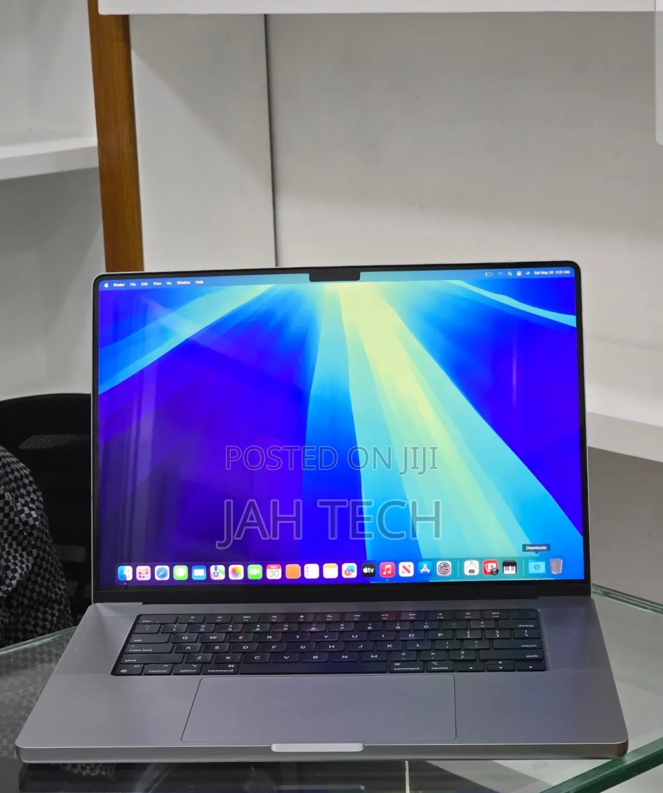 New Laptop Apple MacBook Pro 2021 M1 Max 32GB Apple M1 Max SSD 512GB