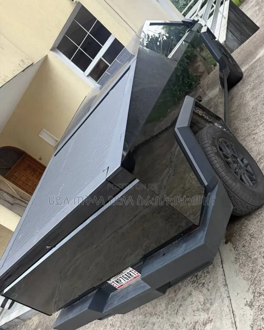 New Tesla Cybertruck Cyberbeast AWD 2025 Gray