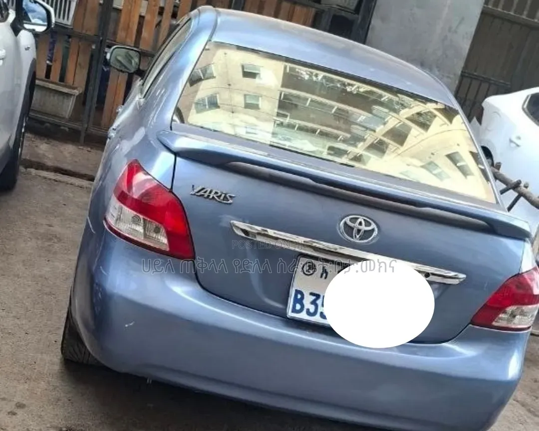 Toyota Yaris 2010 Blue