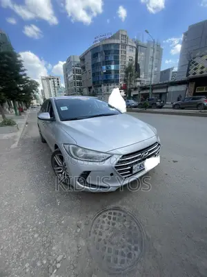 Hyundai Avante 2016 Silver