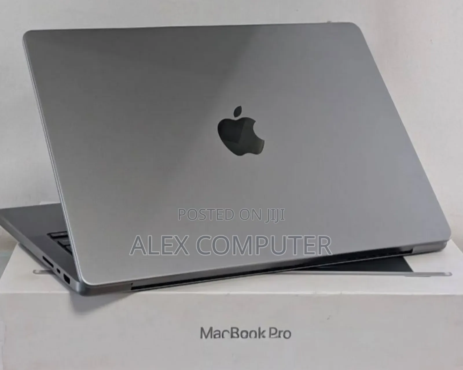 New Laptop Apple MacBook Pro 2023 M2 Pro 16GB Apple M2 SSD 512GB