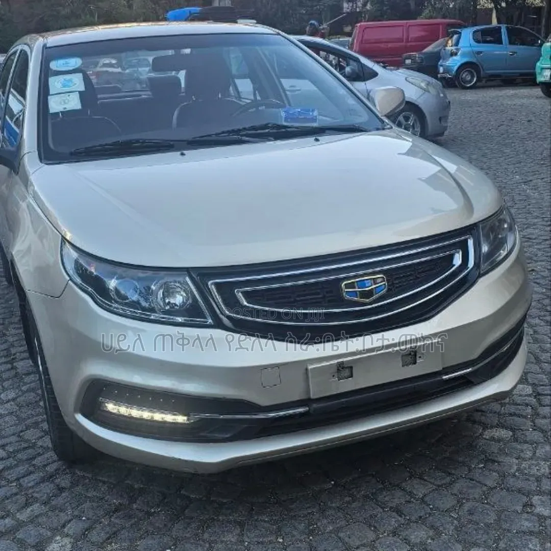 Geely Emgrand EC7 2017 Gold