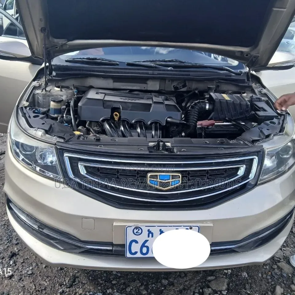 Geely Emgrand EC7 2017 Gold