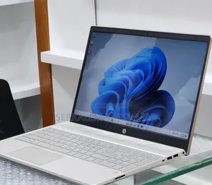 New Laptop HP Pavilion 15 8GB Intel Core i5 SSD 512GB