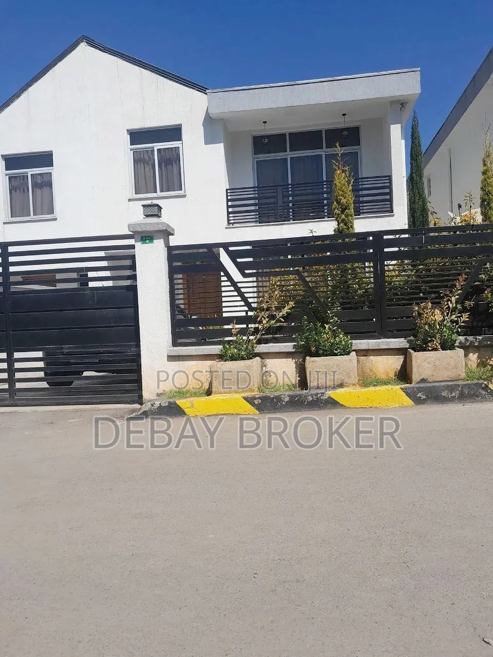 Furnished 6bdrm Farm House in Ayat, Yeka for sale