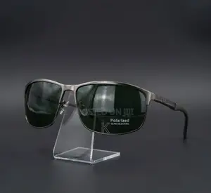 Radiant Black Polarized Rectangle Sunglasse