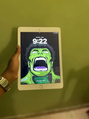 Apple iPad Pro 13 (2025) 128 GB Silver