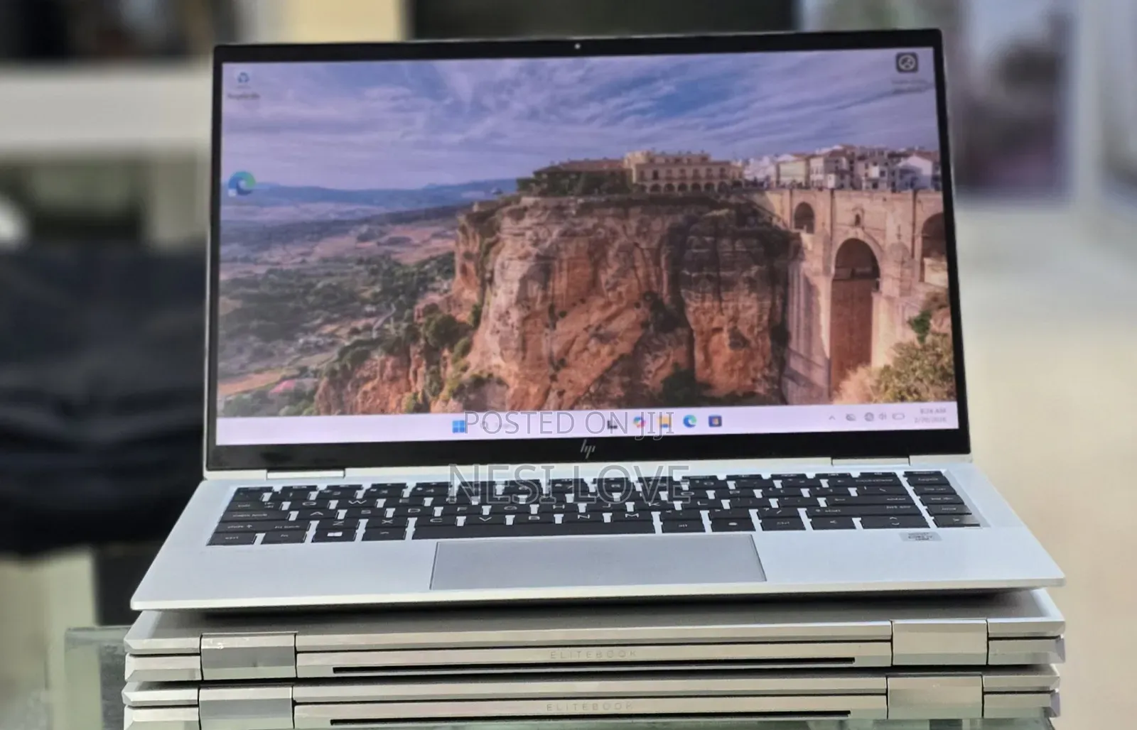 New Laptop HP EliteBook x360 1040 G7 16GB Intel Core i7 SSD 512GB