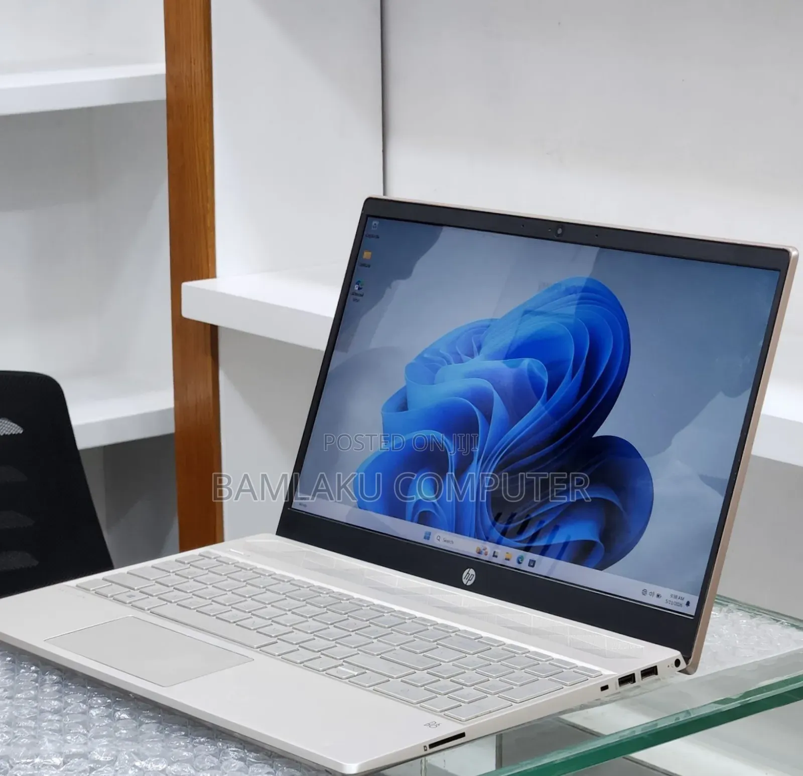 New Laptop HP Pavilion 15 8GB Intel Core i5 SSD 512GB