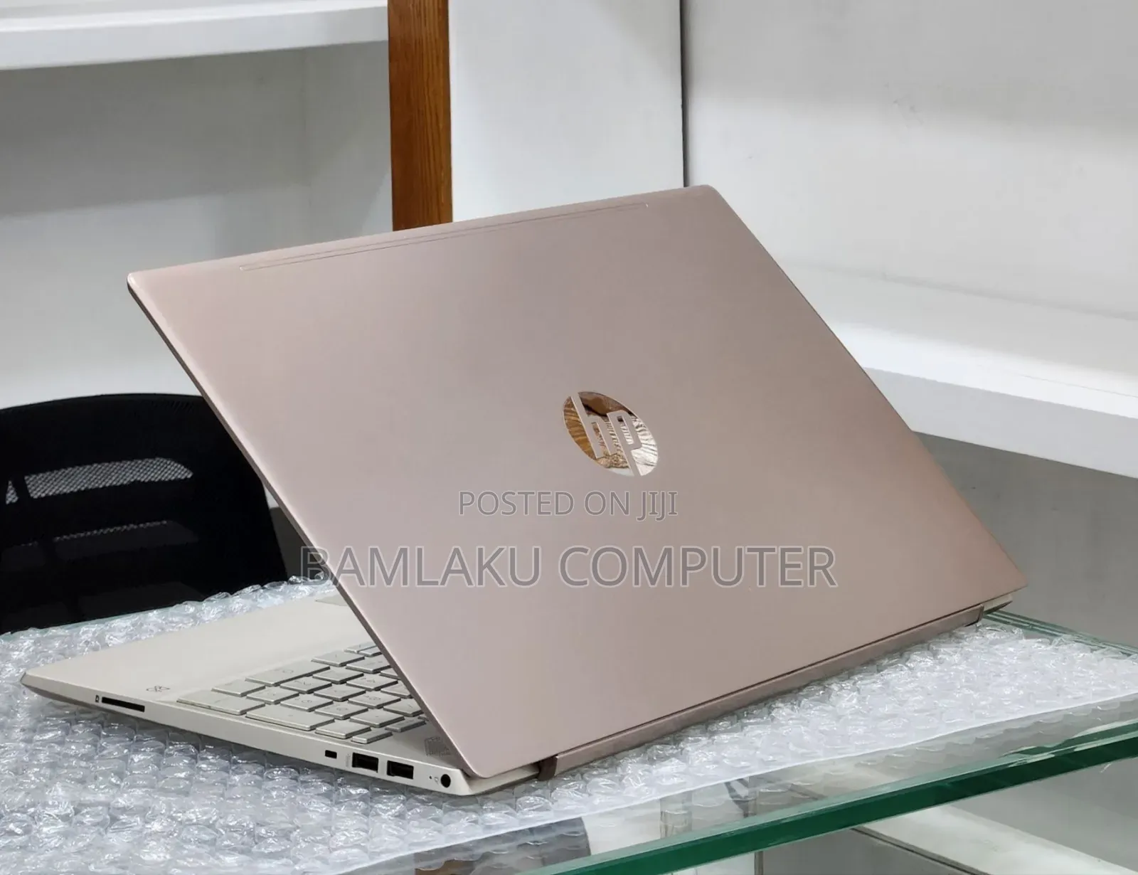 New Laptop HP Pavilion 15 8GB Intel Core i5 SSD 512GB