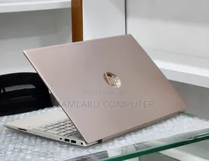New Laptop HP Pavilion 15 8GB Intel Core i5 SSD 512GB