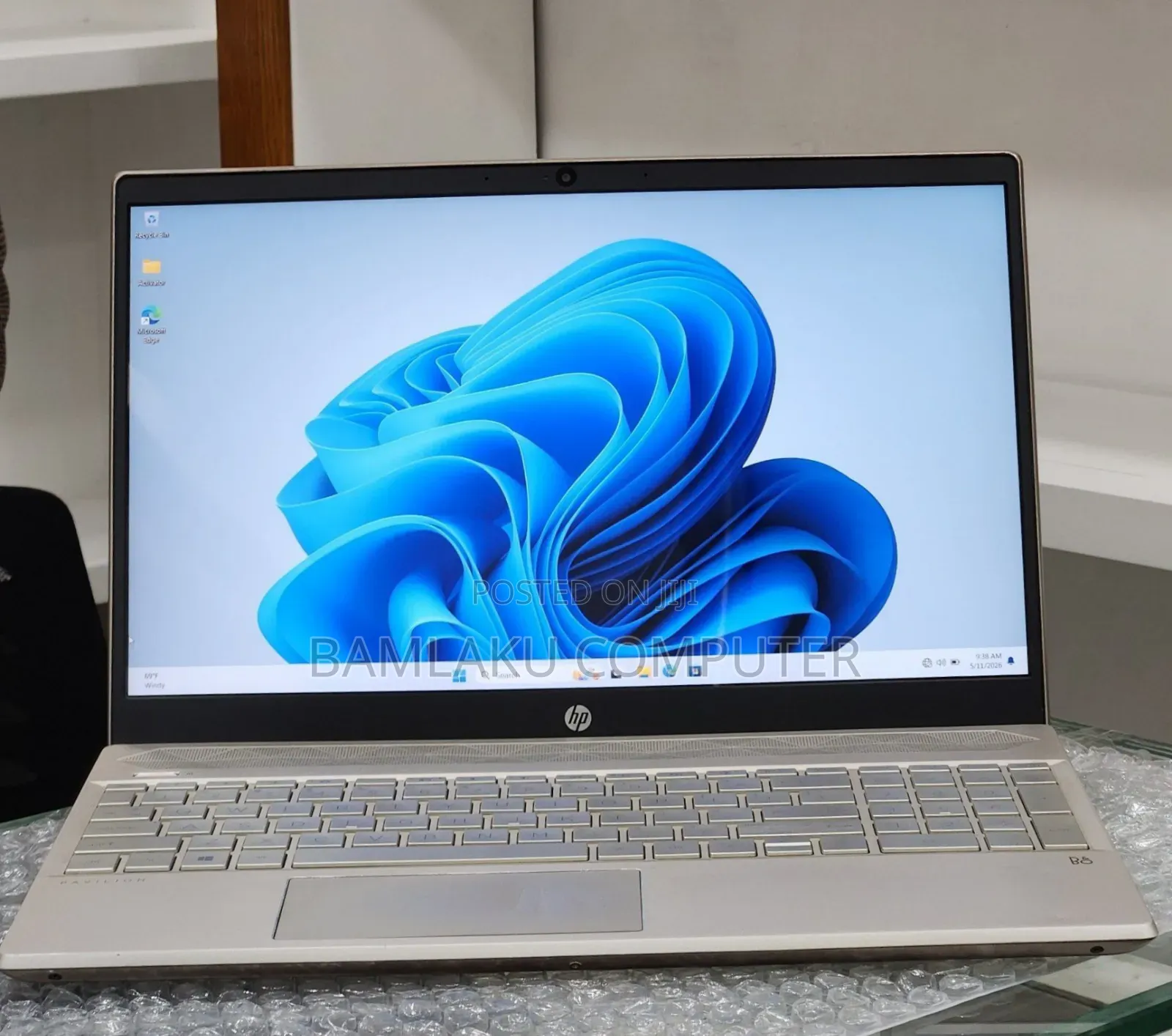 New Laptop HP Pavilion 15 8GB Intel Core i5 SSD 512GB