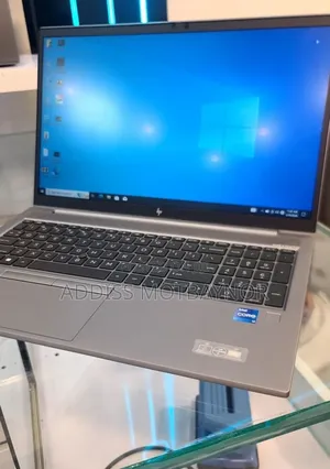 New Laptop HP ZBook Studio G3 16GB Intel Core i7 SSD 512GB