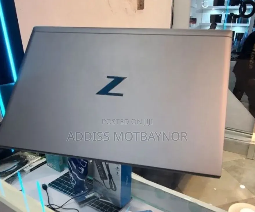 New Laptop HP ZBook Studio G3 16GB Intel Core i7 SSD 512GB