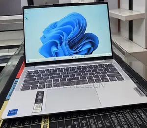 New Laptop Lenovo Ideapad 3 16GB Intel Core i7 SSD 512GB