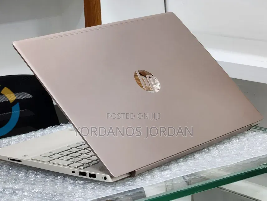 New Laptop HP Pavilion 15 8GB Intel Core i5 SSD 512GB