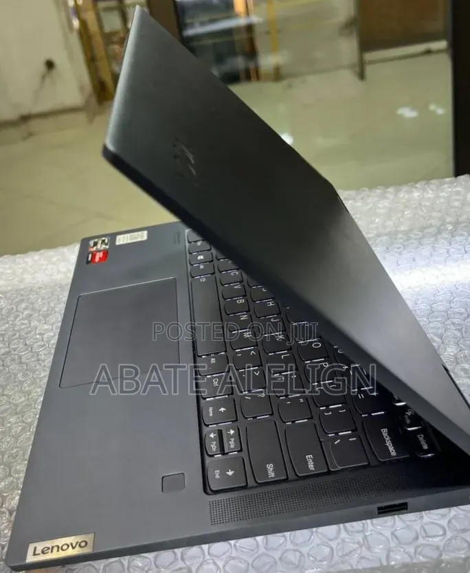 New Laptop Lenovo Yoga 7 15ITL5 16GB AMD Ryzen 7 SSD 512GB