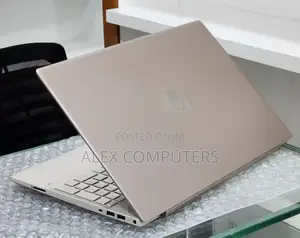 New Laptop HP Pavilion 15 8GB Intel Core i5 SSD 512GB