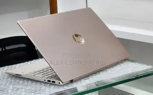 New Laptop HP Pavilion 15 8GB Intel Core i5 SSD 512GB