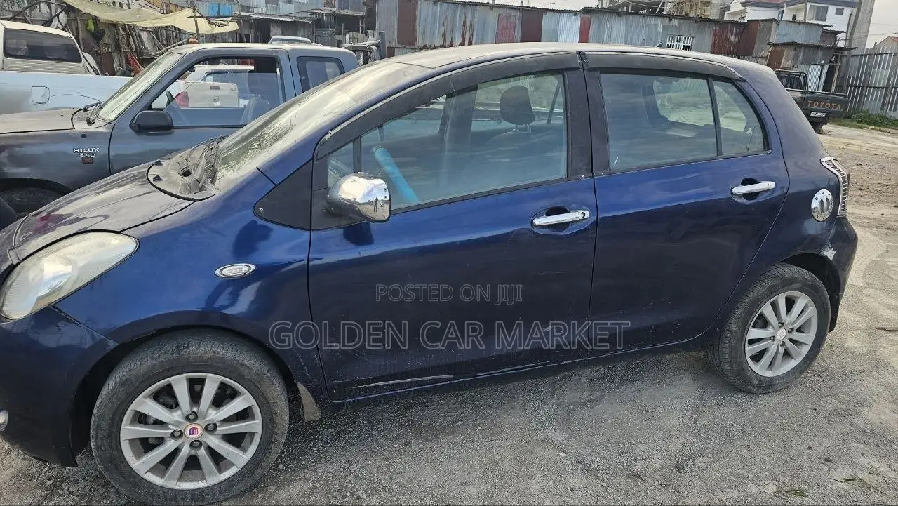 Toyota Yaris 2006 Blue