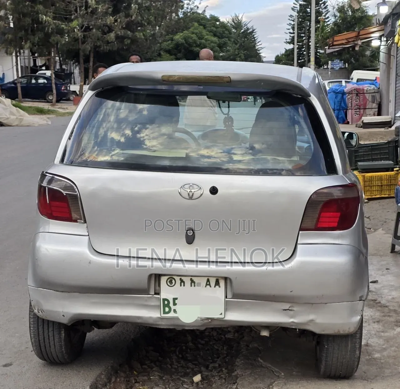 Toyota Vitz 2001 Silver