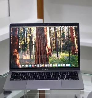 New Laptop Apple MacBook Pro 2019 16GB Intel Core i7 SSD 256GB