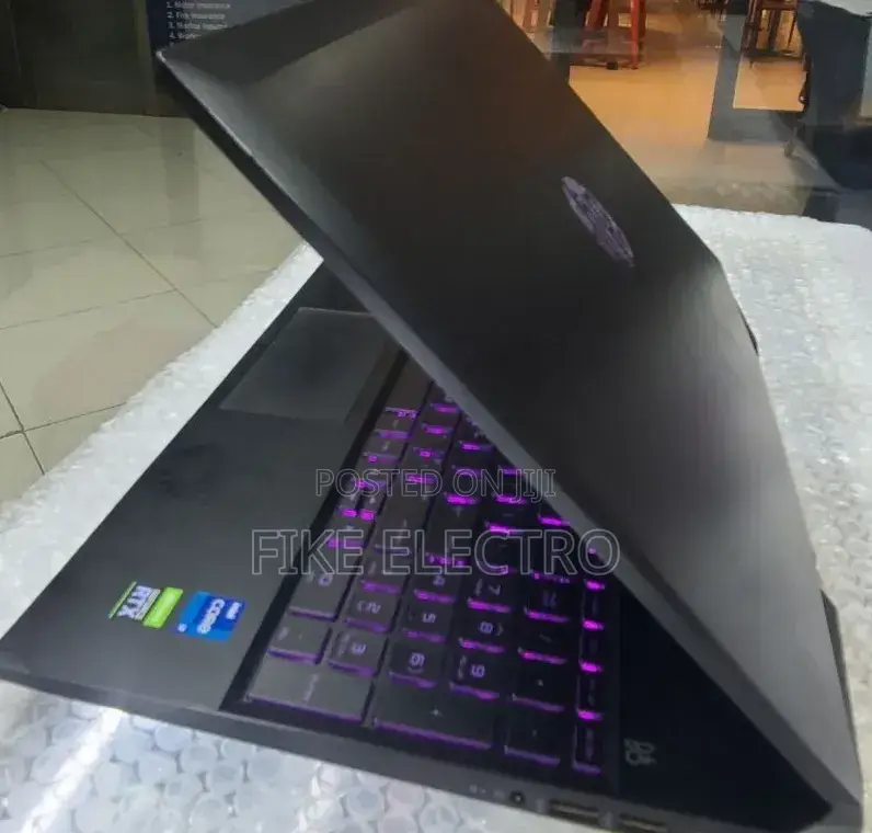 New HP Pavilion Gaming Laptop 15-dk2xxx 16GB Intel Core i7 SSD 512GB